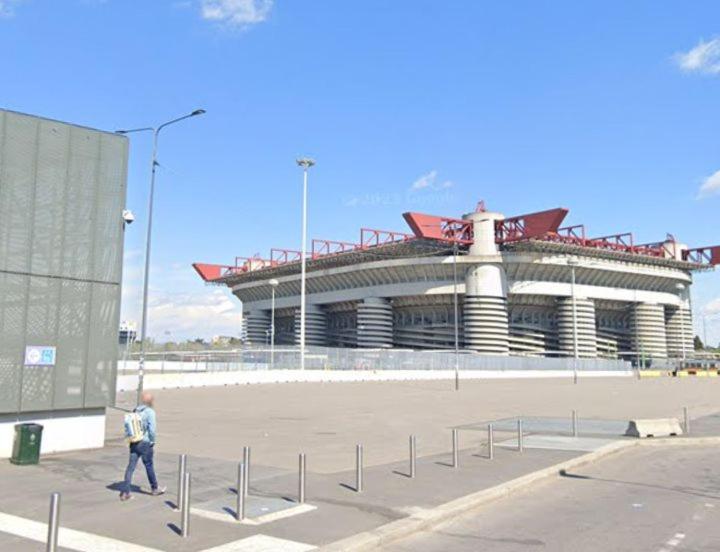 Camera Doppia A 700 Metri Dallo Stadio Cir 015146 Mailand Exterior foto